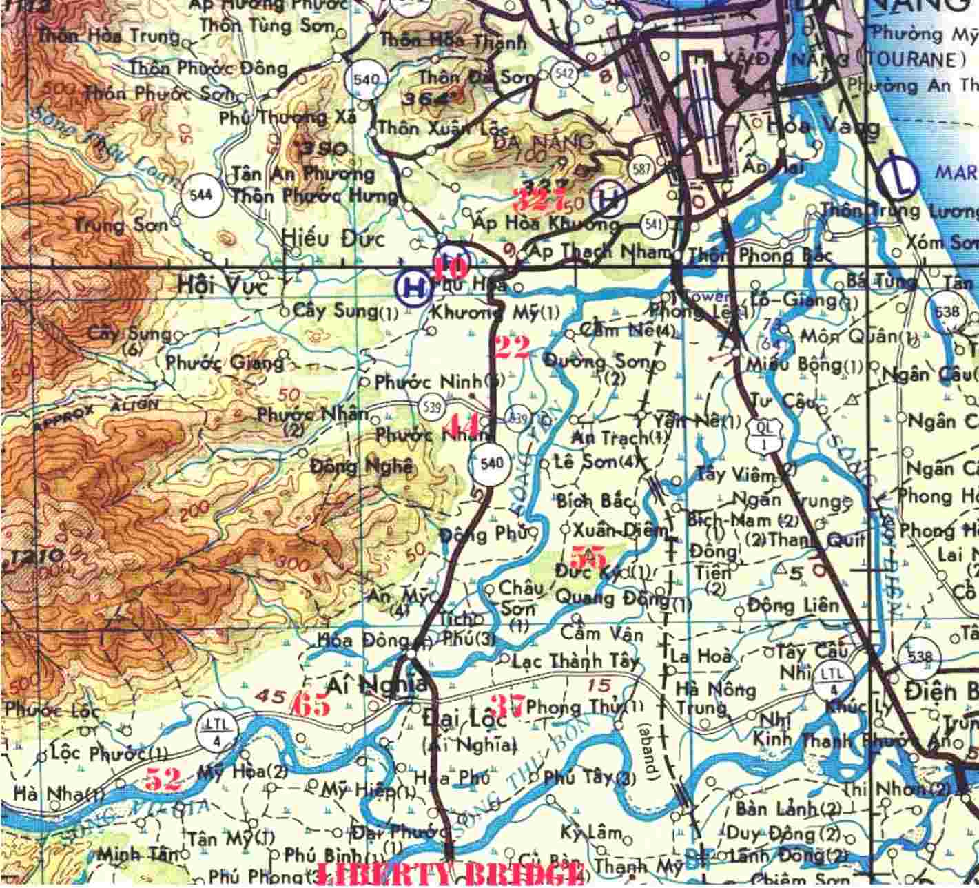 DaNangHills_b.jpg (136427 bytes)